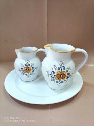 Deruta ceramic wine and water